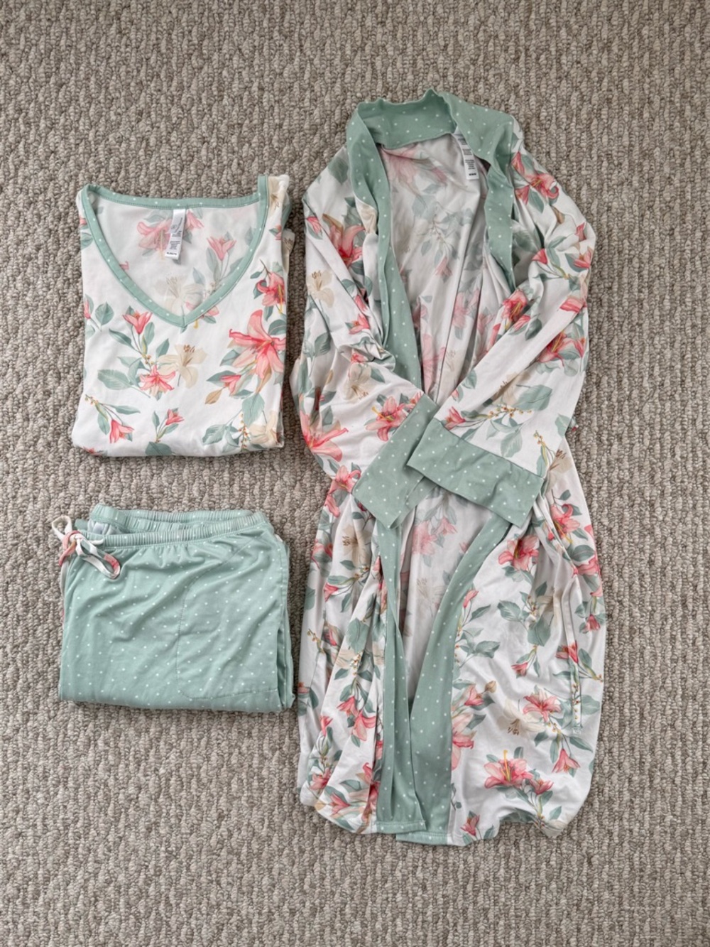 Flora Nikrooz Floral Robe Pajama Set - Picture 2 of 9